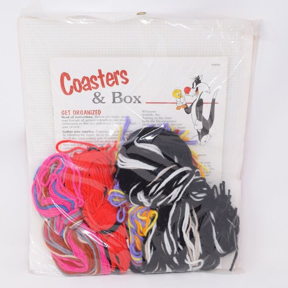 Looney Tunes Leisure Arts 51503 Needlepoint Kit Coasters & Box DIY VTG 1997 NOS - Picture 2 of 13